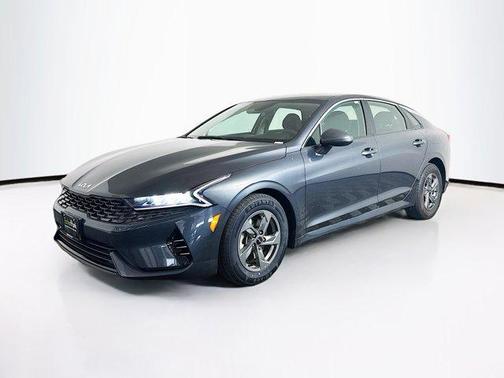 2022 Kia K5 LXS