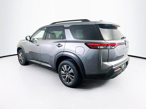 2025 Nissan Pathfinder SV FWD