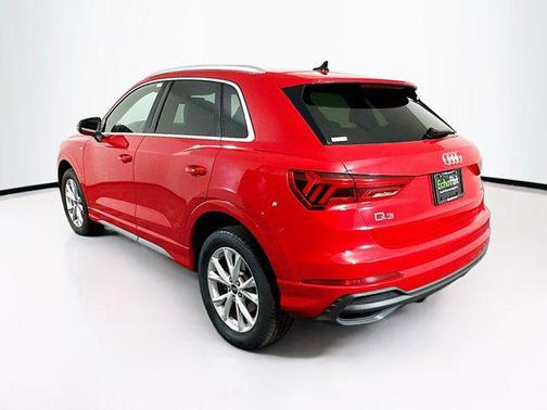 2024 Audi Q3 Premium 45 TFSI S line quattro Tiptronic