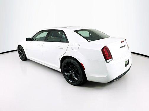 2023 Chrysler 300 S