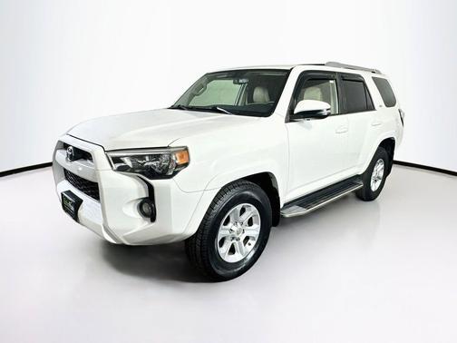 Super White 2018 Toyota 4Runner SR5 Premium