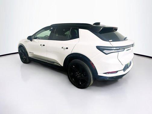 Iridescent Pearl Tricoat 2025 Chevrolet Equinox EV RS