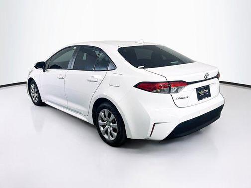 Ice Cap 2024 Toyota Corolla LE
