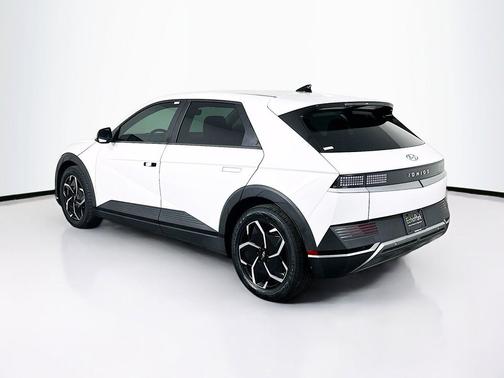 Atlas White 2024 Hyundai IONIQ 5 SEL