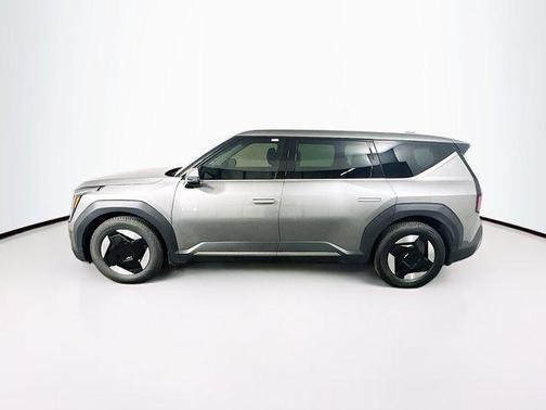 2024 Kia EV9 Light Long Range