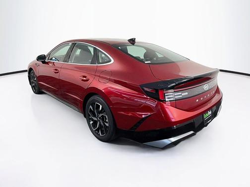 Ultimate red 2025 Hyundai SONATA SEL