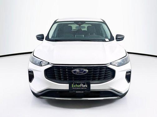 Oxford White 2024 Ford Escape Active