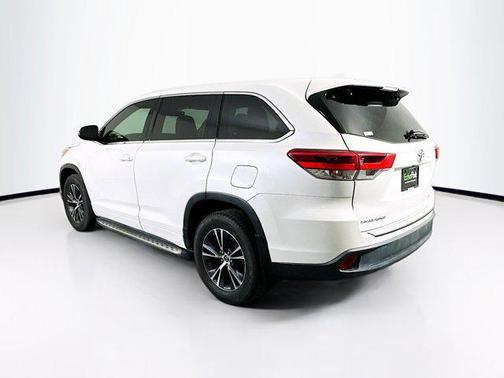 2018 Toyota Highlander LE Plus