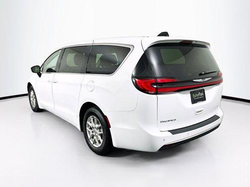 Bright White Clearcoat 2024 Chrysler Pacifica Touring L