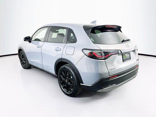 2025 Honda HR-V 2WD Sport