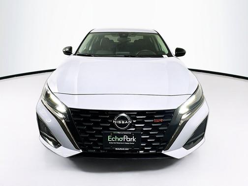 Gray Sky Pearl 2024 Nissan Altima SR FWD