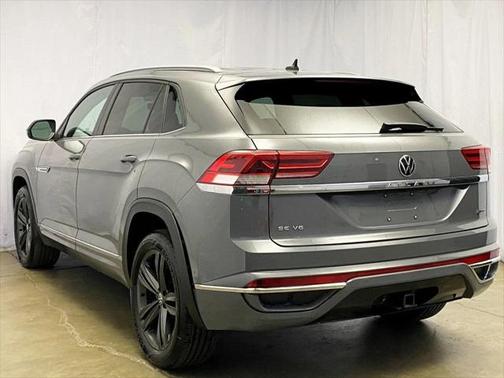 2021 Volkswagen Atlas Cross Sport 3.6L V6 SE w/Technology R-Line