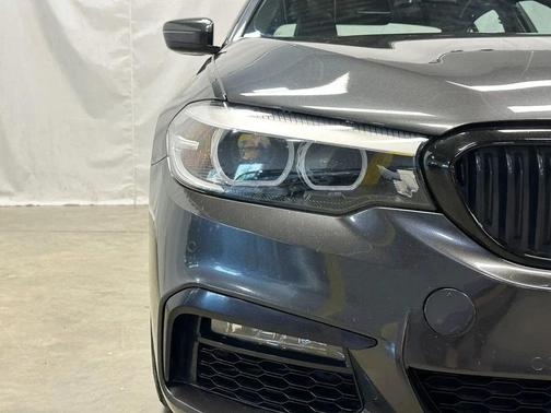 Dark Graphite Metallic 2019 BMW 540 i xDrive