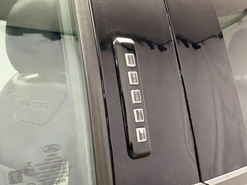 2020 Ford F-150 Raptor 4WD SuperCrew 5.5' Box