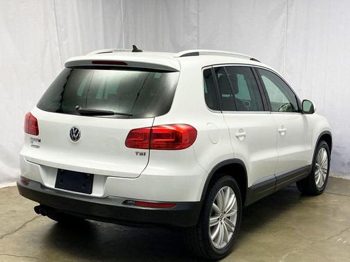 2016 Volkswagen Tiguan SE