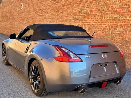 2018 Nissan 370Z Base