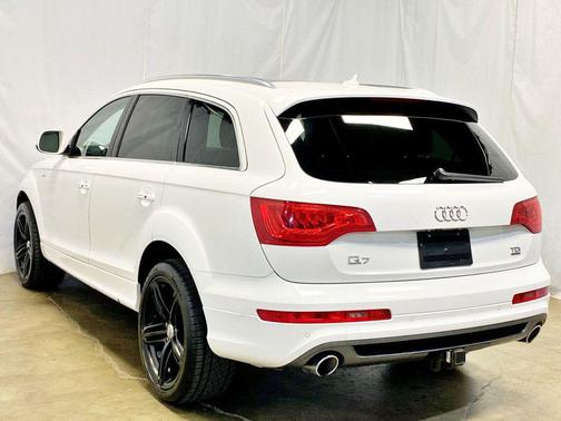 Ibis White 2012 Audi Q7 quattro 4dr 3.0L TDI Prestige