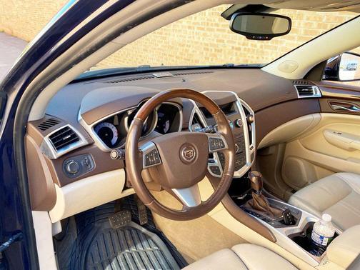 2011 Cadillac SRX Luxury Collection