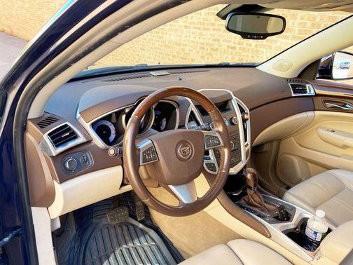 2011 Cadillac SRX Luxury Collection