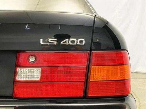 1998 Lexus LS 400 Base