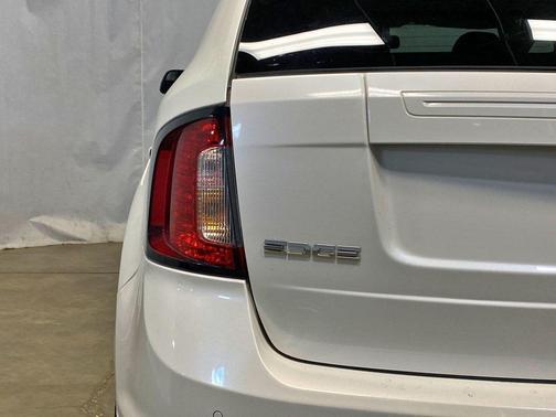 White Suede 2013 Ford Edge Sport