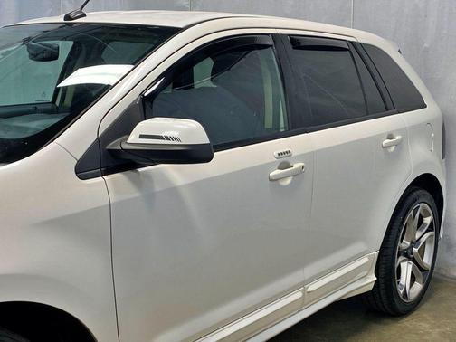 White Suede 2013 Ford Edge Sport