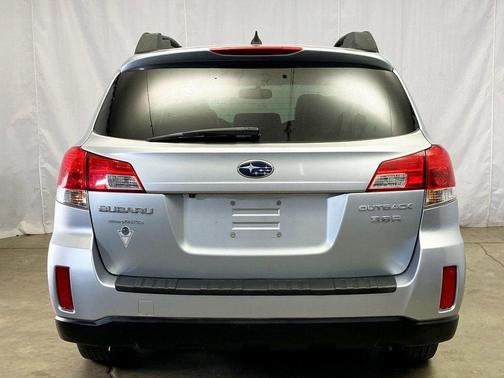 2012 Subaru Outback 3.6R Limited