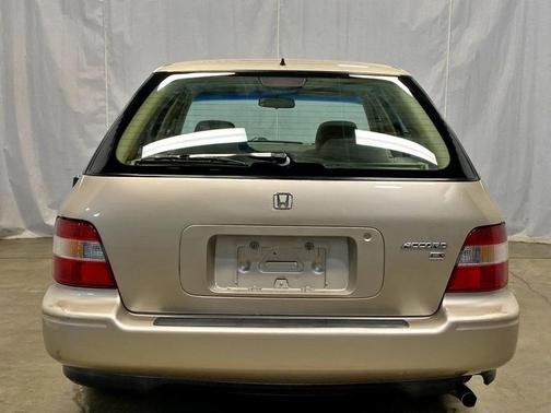 Tan 1995 Honda Accord EX