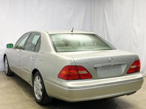2003 Lexus LS 430 Base