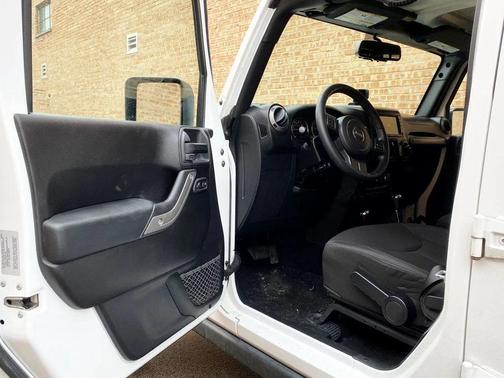 2015 Jeep Wrangler Unlimited 4WD 4dr Willys Wheeler