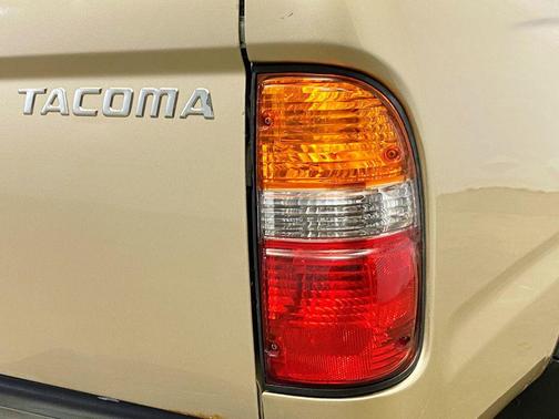 2003 Toyota Tacoma Base