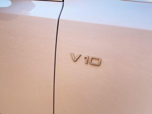 2008 Audi S8 4dr Sedan