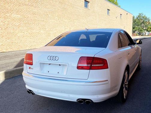 2008 Audi S8 4dr Sedan