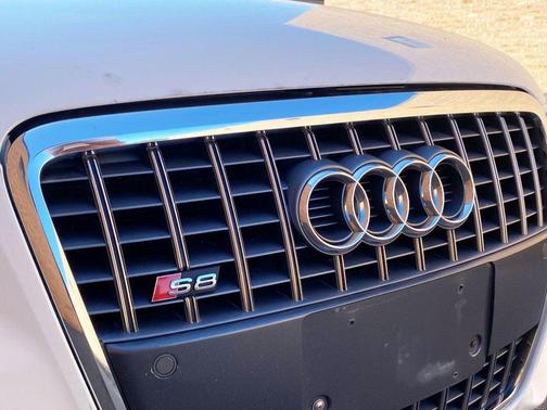 2008 Audi S8 4dr Sedan