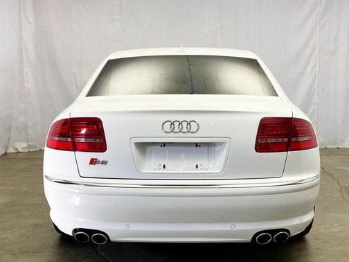 2008 Audi S8 4dr Sedan