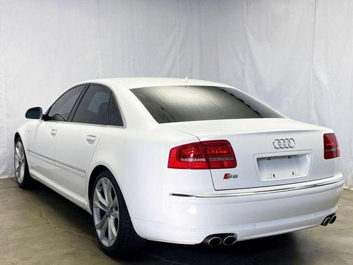 2008 Audi S8 4dr Sedan