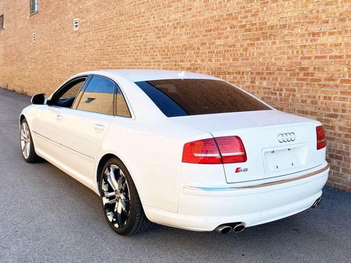 2008 Audi S8 4dr Sedan