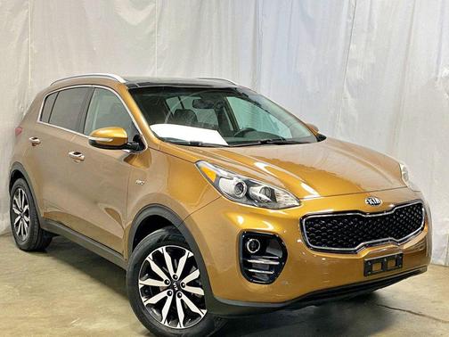 Burnished Copper 2017 Kia Sportage EX