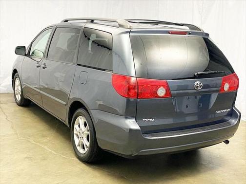 2006 Toyota Sienna XLE