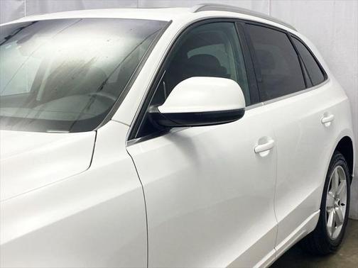 2012 Audi Q5 2.0T Premium Plus