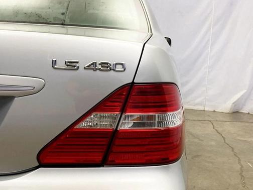 2005 Lexus LS 430 Base