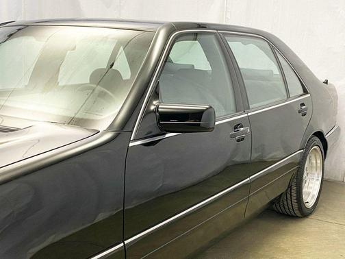 1997 Mercedes-Benz S-Class S500