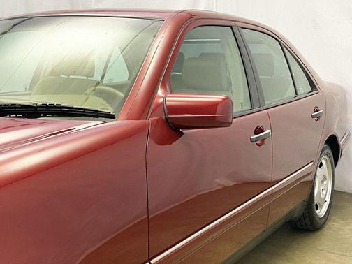 1999 Mercedes-Benz E-Class *** 1 Owner California Car !! RUST FREE ***