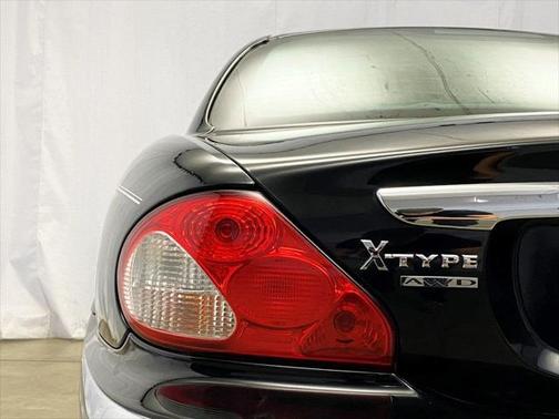 2004 Jaguar X-Type 4dr Sedan 3.0L