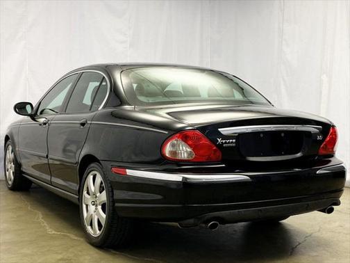 2004 Jaguar X-Type 4dr Sedan 3.0L
