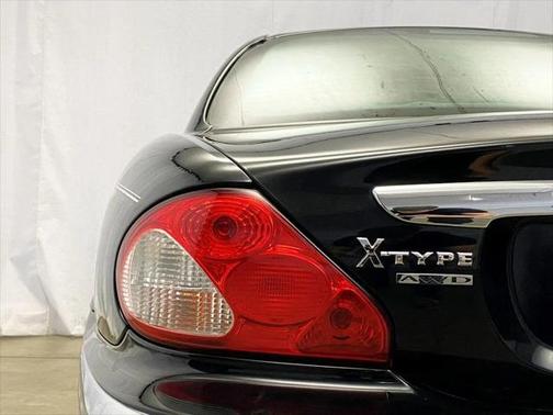 2004 Jaguar X-Type 4dr Sedan 3.0L