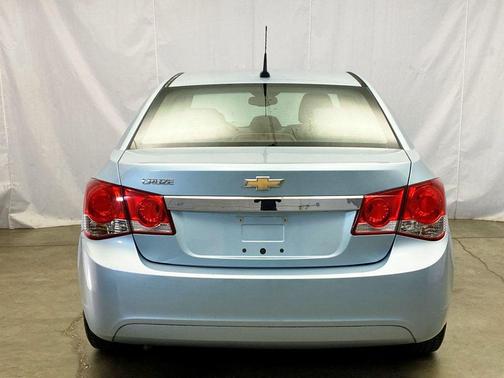 2011 Chevrolet Cruze LS