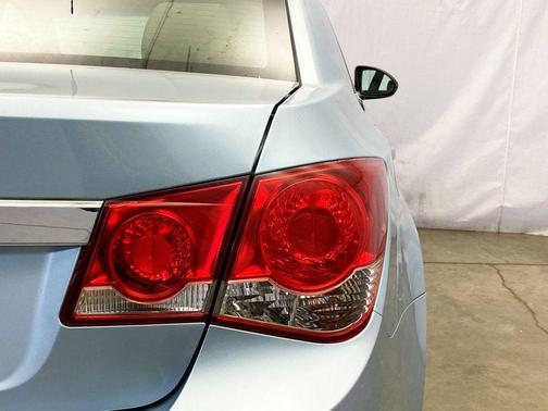 2011 Chevrolet Cruze LS