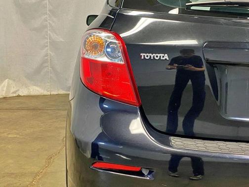 2010 Toyota Matrix Base