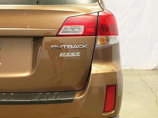 2011 Subaru Outback 2.5i